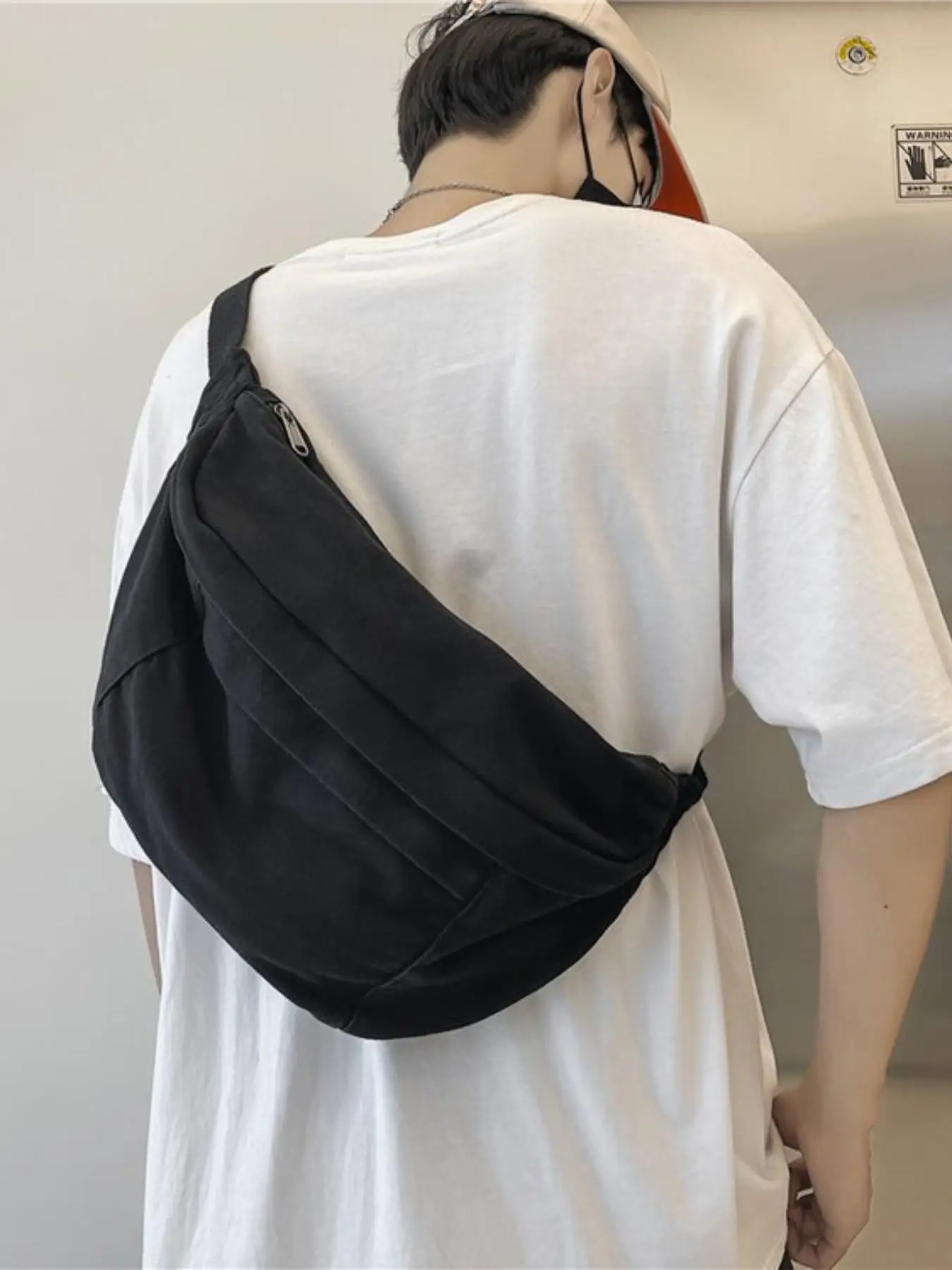 Men's Large Capacity Crossbody Bag, Nylon Zipper Belt Bag, Plain Zipper Bum Bag, Solid Color Chest Bag, Chest Bag for Work & School & Daily Use