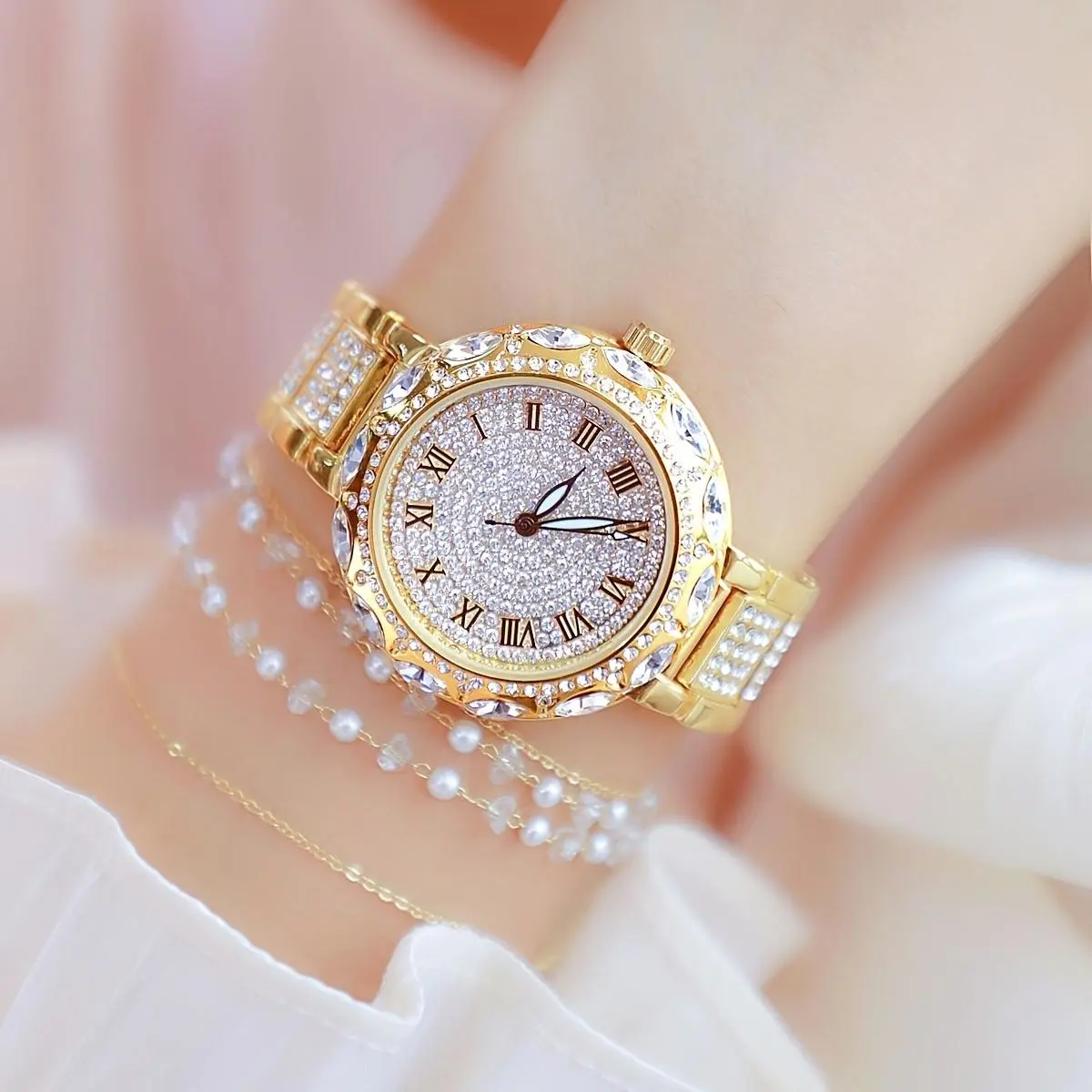 Women's Elegant Quartz Wrist Watch - Sparkling Design, Roman Numerals Bracelet Band