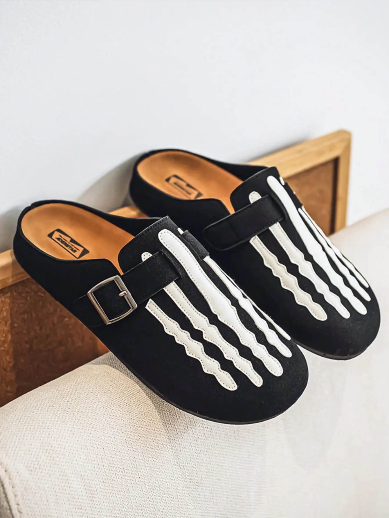 Boys' Four Seasons Comfortable Thick Bottom Outdoor Retro Fashion Slippers Men's Indoor Home Leisure Round Toe Walking Shoes Slide trendy shoe casual sportswear