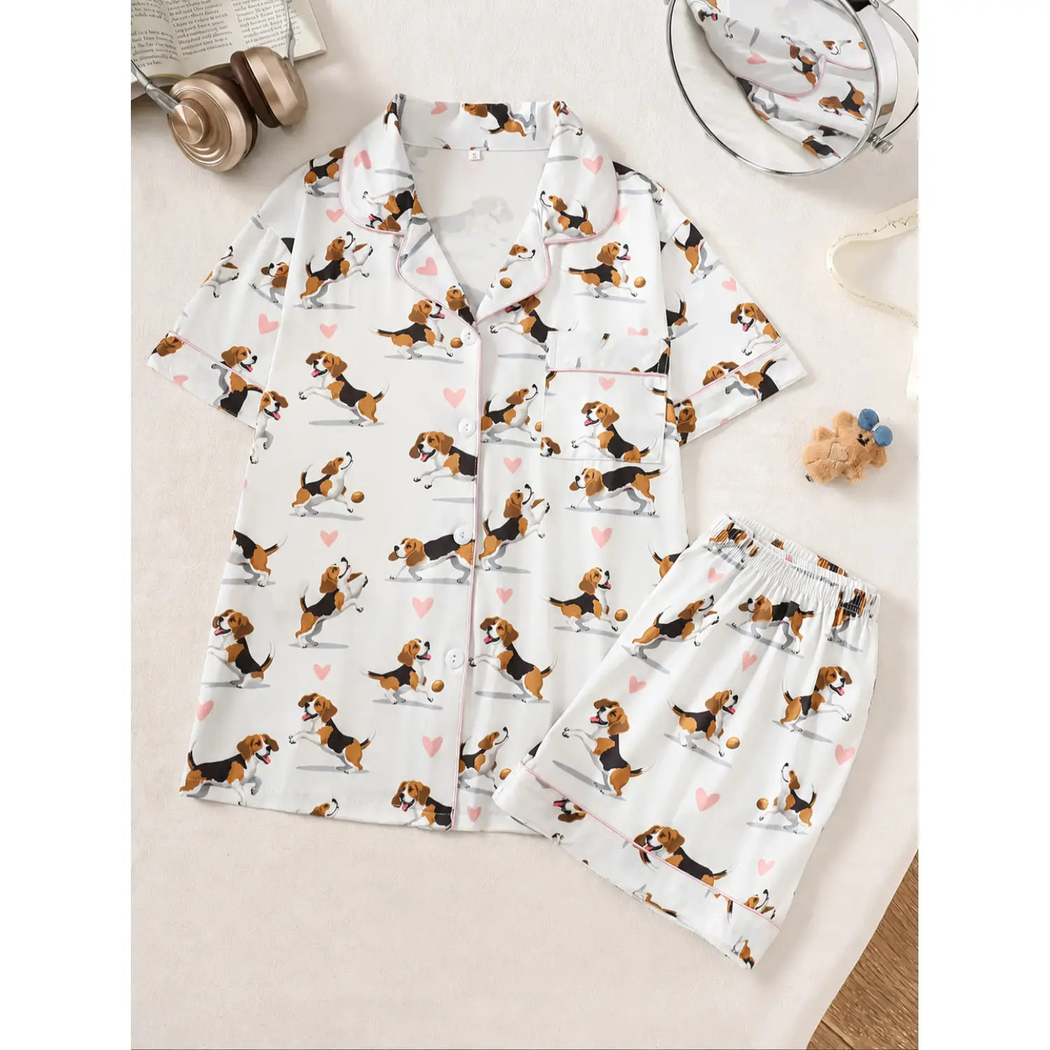 Charming Animal Print Women's Pajama Set – Fitted Short Sleeve Top & Relaxed Shorts, Cozy Home Wear with a Unique and Adorable Touch