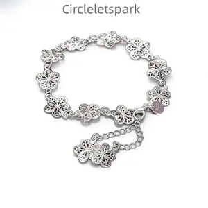 925 Sterling Silver Plated Bracelet for Women, Elegant Floral Design Fashion Jewelry, Classic High Quality Craftsmanship Accessory with 20 cm Length for Daily and Casual Wear
