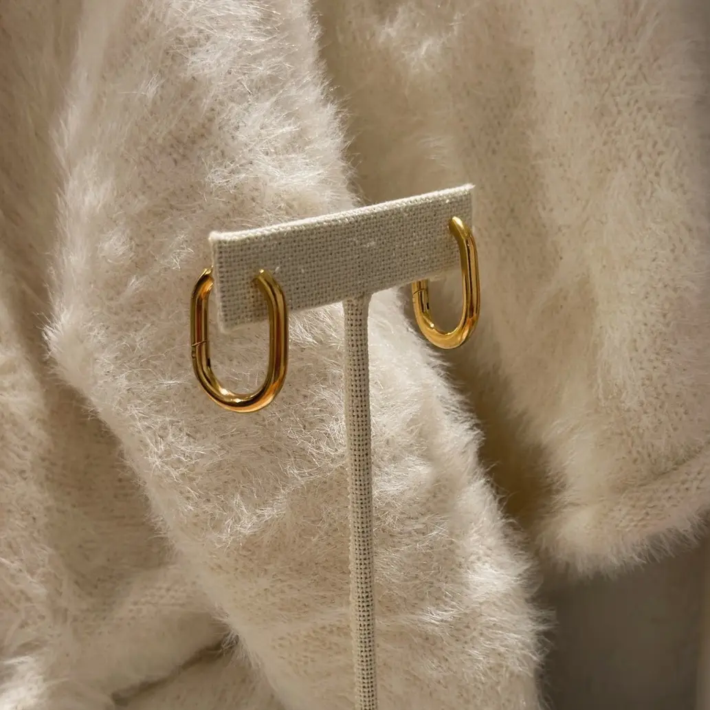 Lily earrings