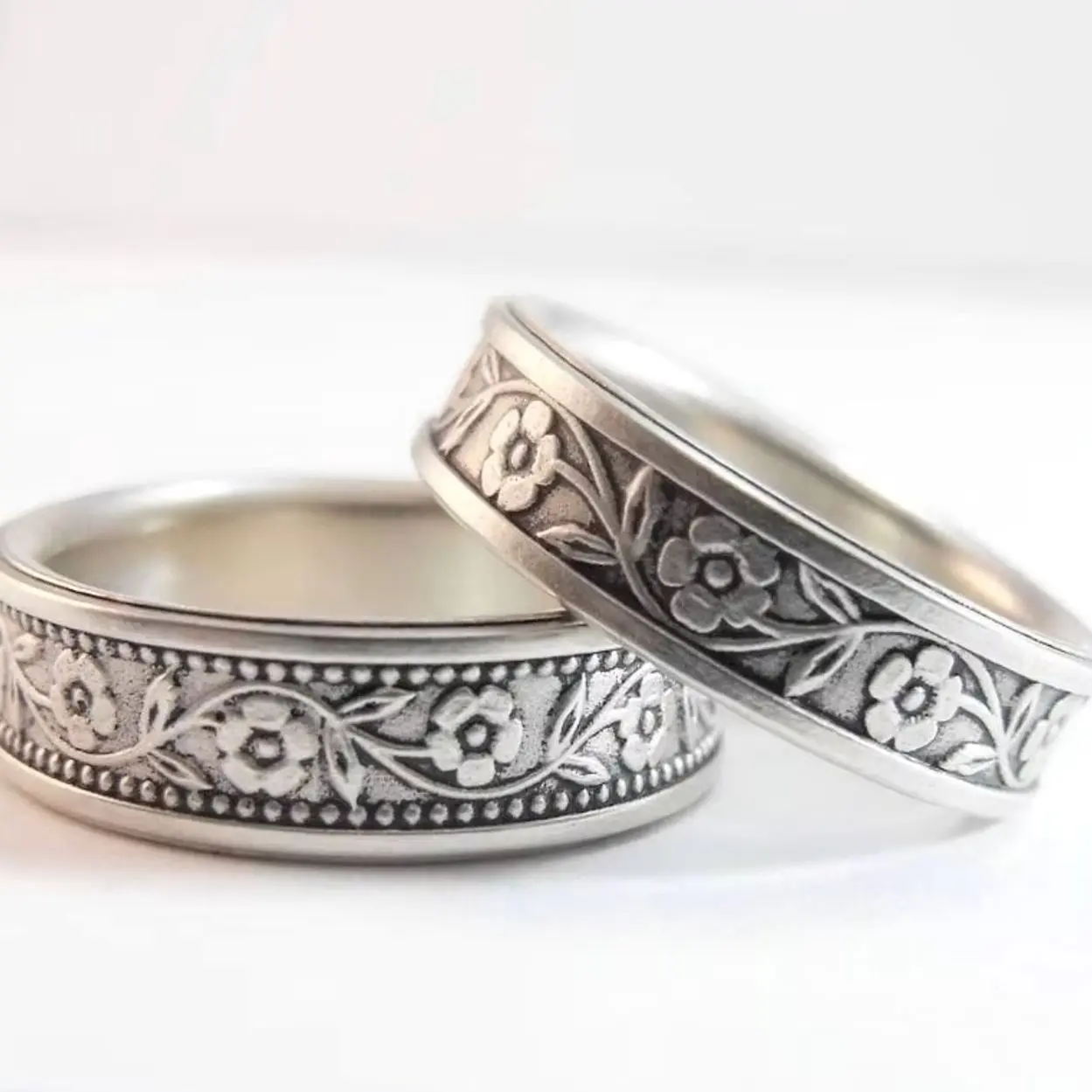 Simple Fashionable Wedding Ring Set, Adjustable Engagement Band for Men and Women