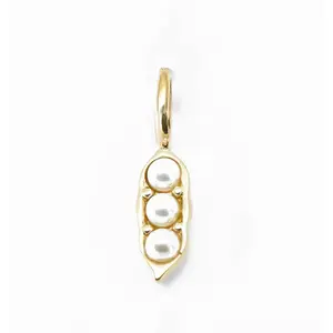 Pea Pod Charm - 3 Peas