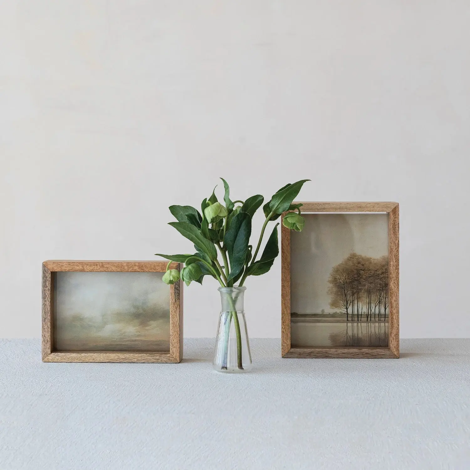 Floating Two-Sided Photo Frame