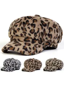 Unisex Plush Leopard Print Beret Hat, Fitted Design, Outdoor Sun Protection Casual Cap, Spring & Fall Travel Beach Vacation, Fitted Style