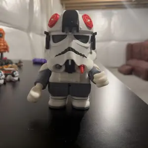 3D Printed AT-AT Driver Figure – Sci-Fi Pilot Collectible, Desk Display, Fan Gift