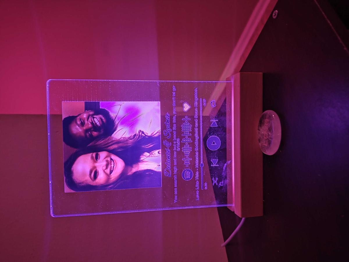 Item: Style3, LED Seven Colors of Light Wooden Base