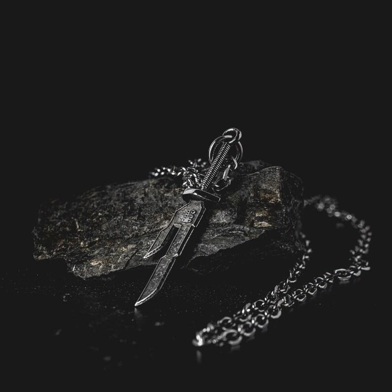 Toji Fushiguro Cosplay Pendant Necklace Jujutsu Kaisen  Inverted Spear of Heaven Jewelry Unique Anime Party Accessories & Gifts（Chain length25mm)