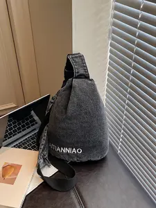 Casual Fashion Letter Decorated Smooth Zipper Design Denim Chest Bag, Single Shoulder Crossbody, Perfect for Daily Outings