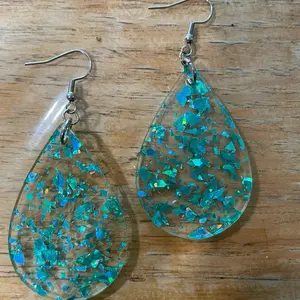Teal holographic teardrop