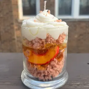 Peach cobbler candle