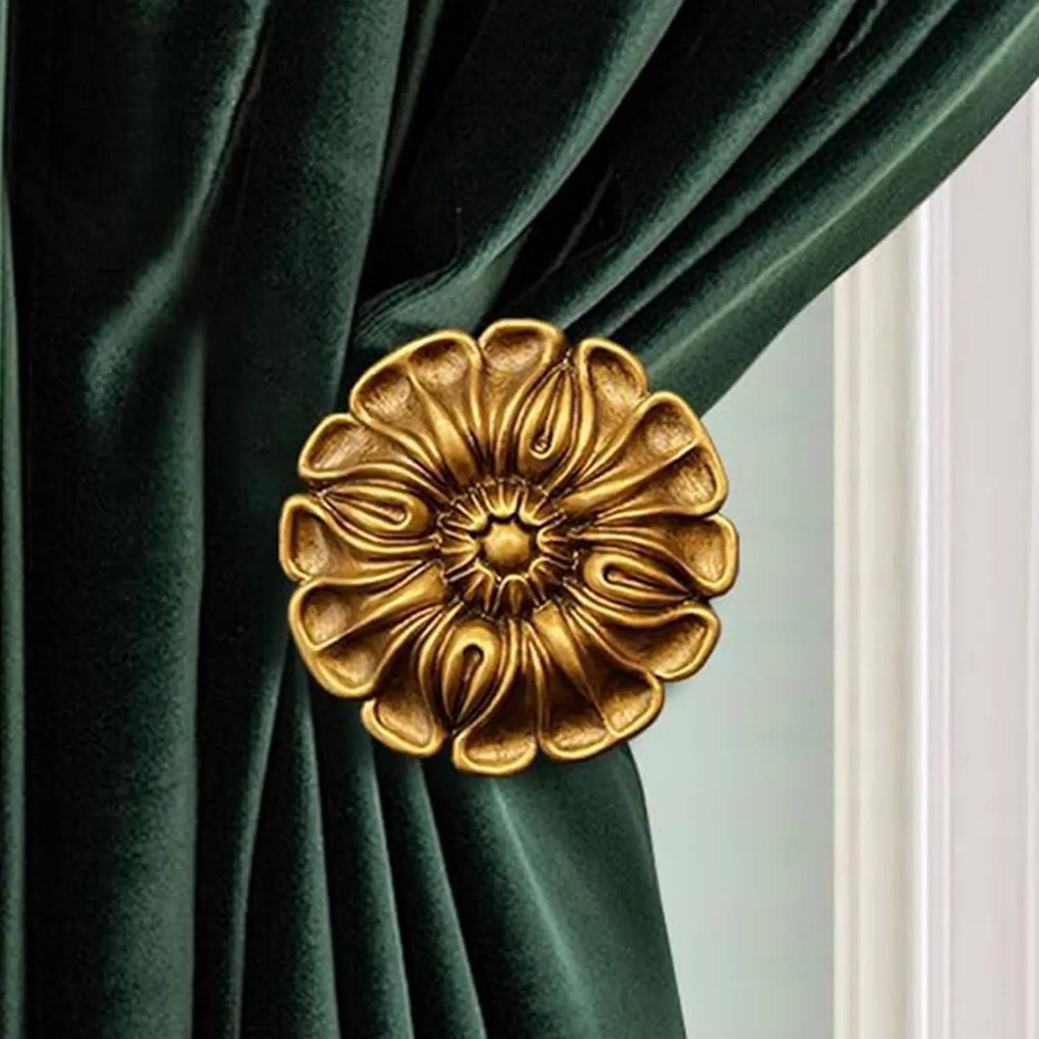 4" Sunburst Bloom - Antique Gold