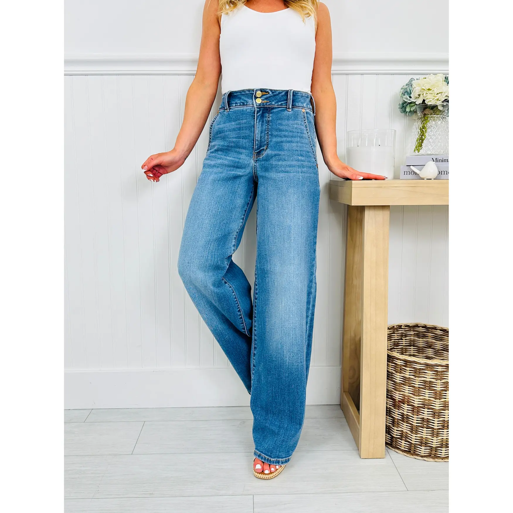 Judy Blue Everyday Icon Trouser Column Jeans