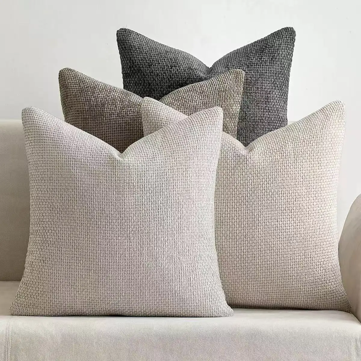 4PCS Throw Pillow Covers 18"x18"(45cm x 45cm), Boho Soft Chenille Throw Pillow Cases, Solid Textured Square Cushion Cases for Sofa Living Room Bedroom Farmhouse Home Decor, Bedroom Decorative Accessories