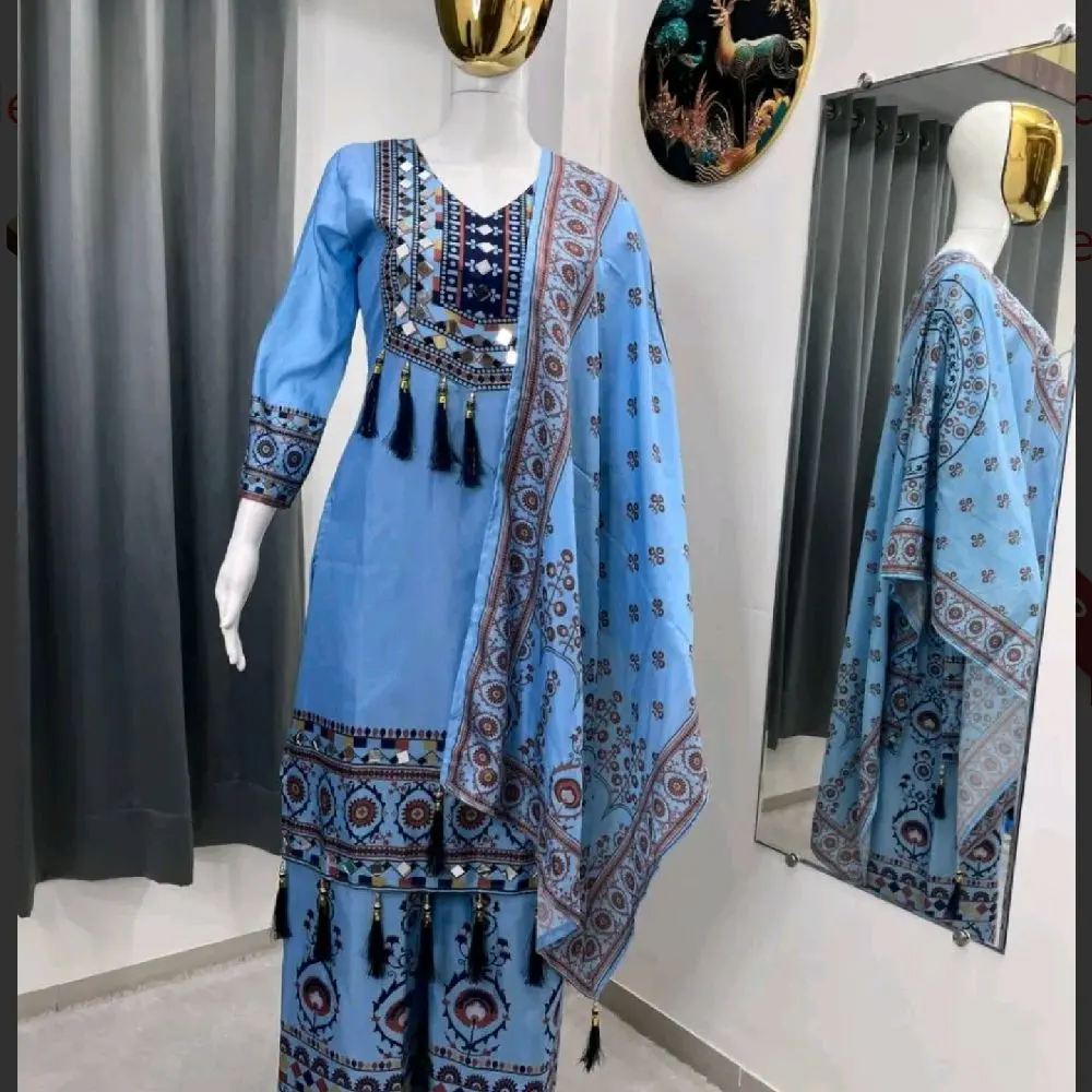 Pakistani Style 3- piece Salwar Kameez