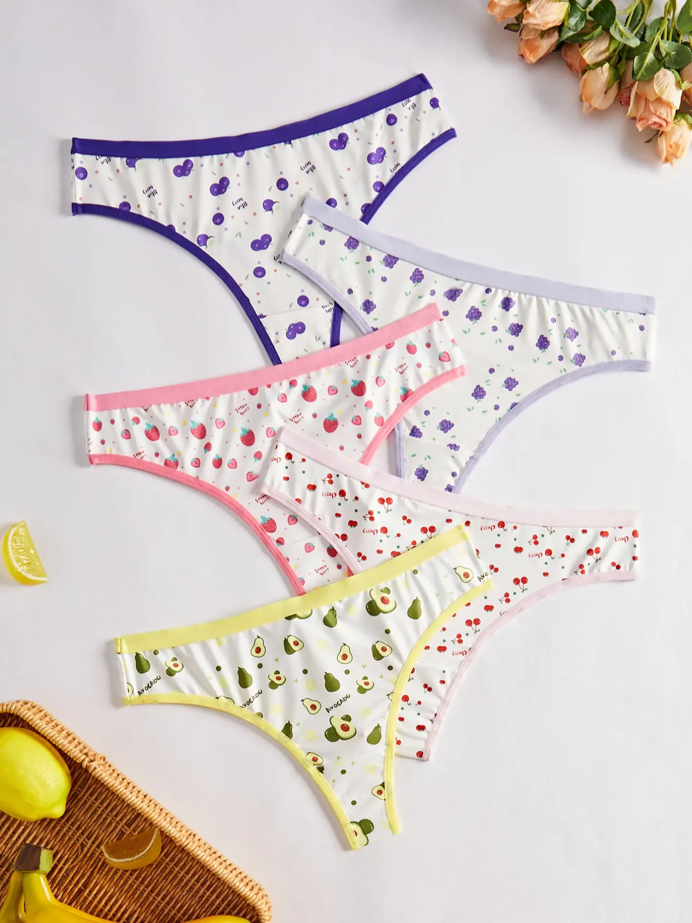 Women's Comfortable Seamless Breathable Triangle Panties, Soft Breathable Knicker, Soft Comfy Knicker, Soft Low Waist Sweet Print Underwear, Pack of 5, Daily Wear