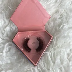 Diamond Makeup Eyelashes - High-Quality False Lashes