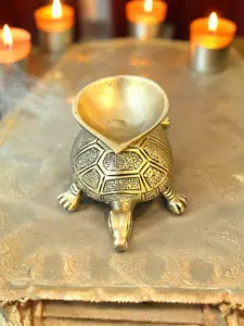 Beautiful Antique Brass Tortoise with Plain Diya for Mandir, Home Décor, Indian Festive Décor, Auspicious Gift for Housewarming Traditional Indian Decor