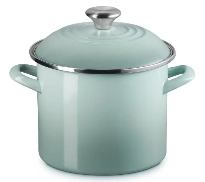 Le Creuset 6 qt. Enamel-on-Steel Stockpot Le Creuset 6 qt. Enamel-on-Steel Stockpot