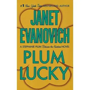 USED-Plum Lucky by Evanovich, Janet (Paperback)