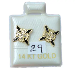 14K Real Gold Nudo de Bruja Stud Earrings - Elegant Design, Perfect for Any Occasion