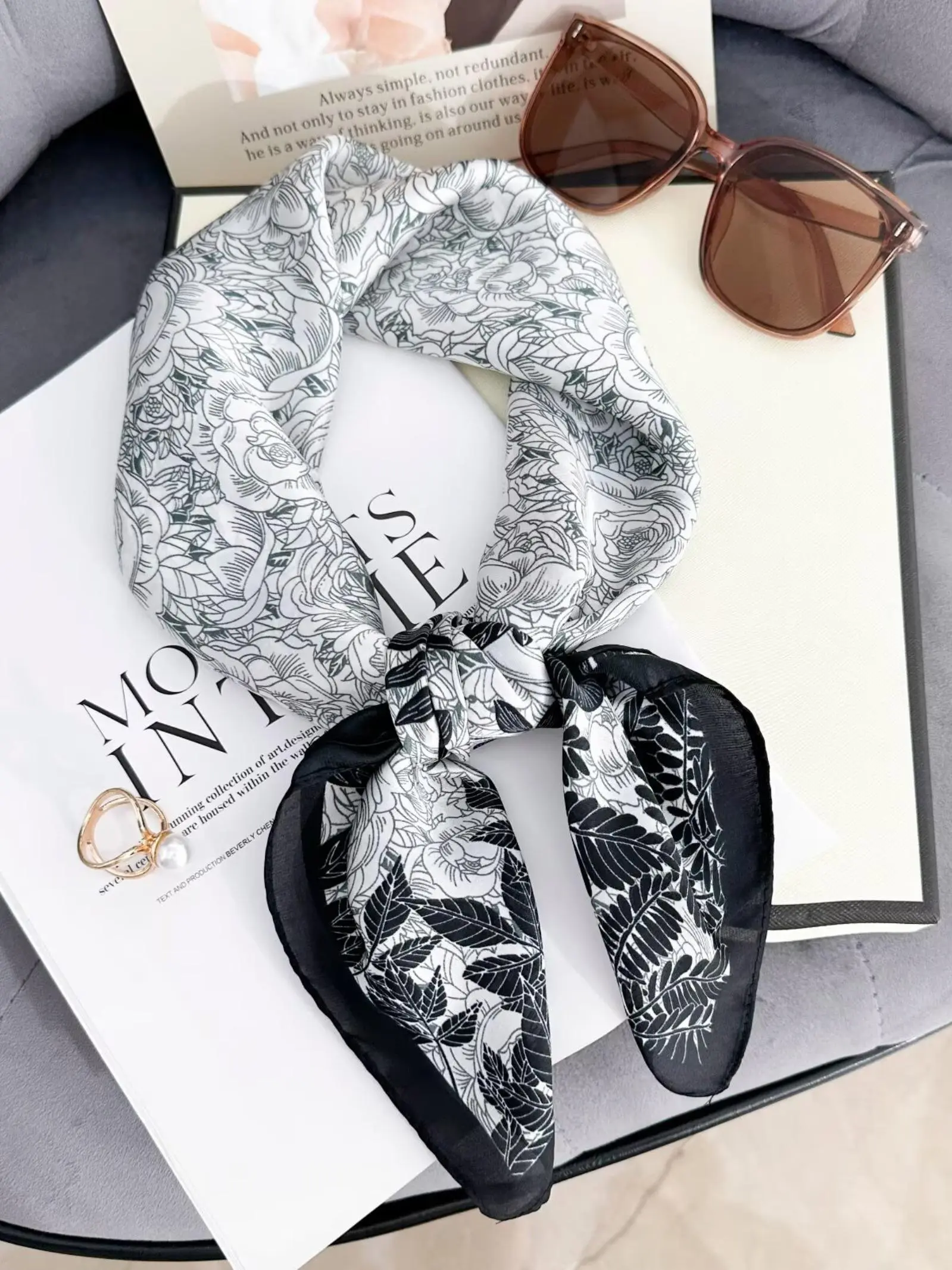 Floral Printed 70cm Silk Feeling Scarf, Elegant Neck Accessory for Stylish Looks, Versatile Headband and Belt for Spring and Fall Fashion, Fashion Hair Scarves, Boho Style Scarf, Floral Headscarf