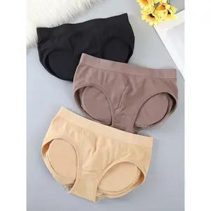 Women’s breathable butt-lifting panties with triangular fake butt padding for a peach-shaped rear