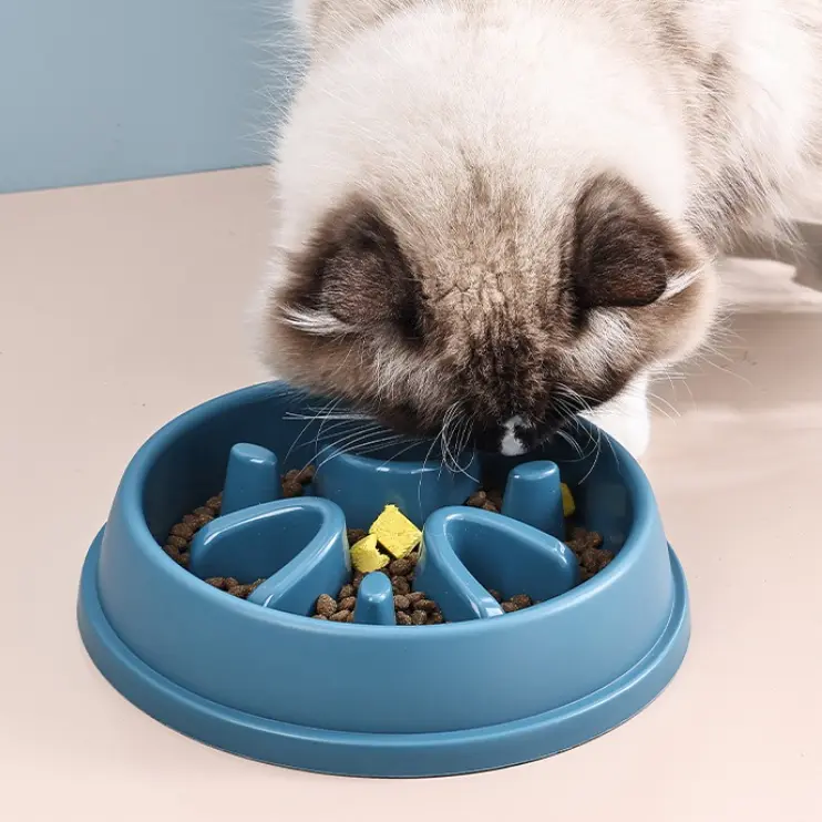 Round Plastic PP Slow Feed Pet Bowl - Anti-Choking Slow-Eater Dish with Anti-Skid Base, All Seasons Use, Prevents Gagging, Reduces Mess for Dogs (Not a Smart Device), Food Bowl