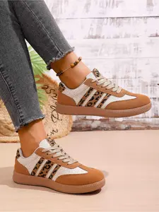 Women's new plus-size round-toe flat lace-up shoes for outdoor wear, stylish, simple, comfortable, lightweight, versatile, casual sports shoes