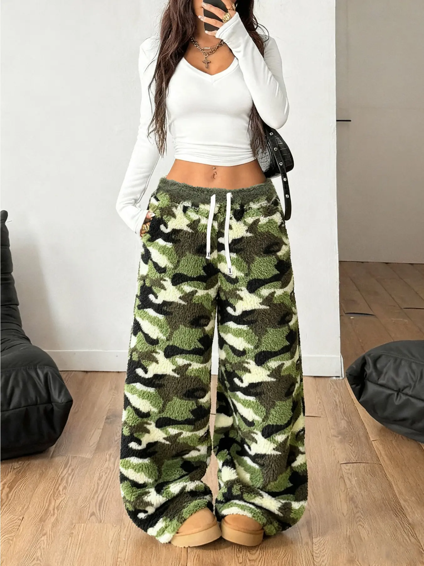 Street Style Vintage Game Day Back-To-School Y2K Forest Camo Flannel Wide Leg Pants, Warm and Comfortable for Fall Winter