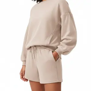 Hoodie and Shorts 2-Piece Set This product is relatively thin