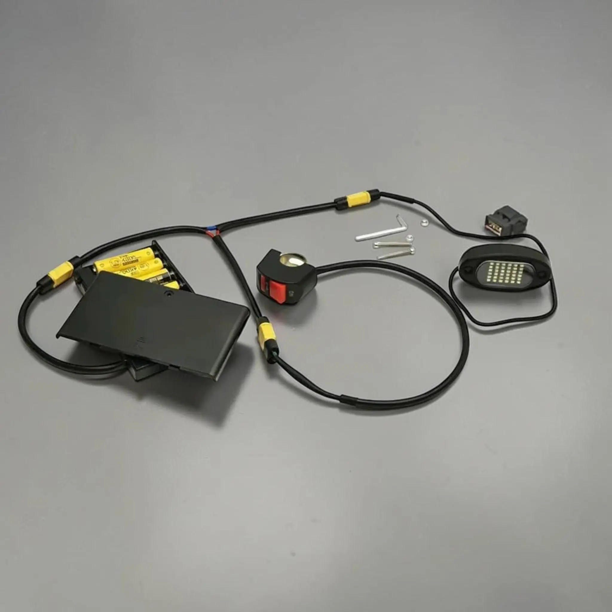 MTN Battery-Powered 36-LED Rock Light
