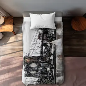 Begin Home Decor C1DCTSW0KCA2DJ Brooklyn Bridge with Boats - Cities Black Twin Size Duvet Cover - Home Decor