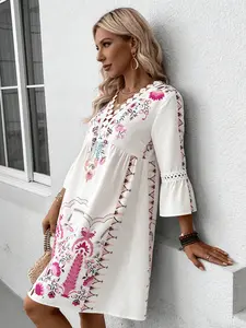 A women's Floral printed V-neck lace spliced bell-sleeve high-waisted casual versatile Boho Bohemian Womenswear dress, suitable for summer, daily casual wear, vacations, and loungewear, Casual Boho Elegant