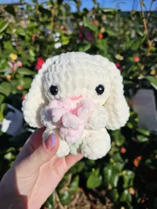 Handmade Bunny Plushie with Flower – Crochet Bunny Toy – Cute Amigurumi Gift – Soft Plush Rabbit – Easter Bunny – Kawaii