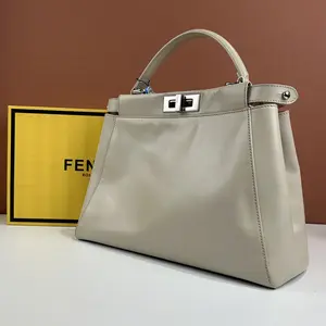 Pre-owned FENDI leather tote handbag