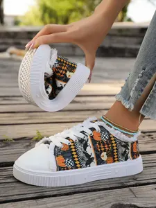Women's Casual Round Toe Canvas Shoes, Halloween Pumpkin Print Design, All-Season Comfortable Textile Upper, Rubber Sole Material