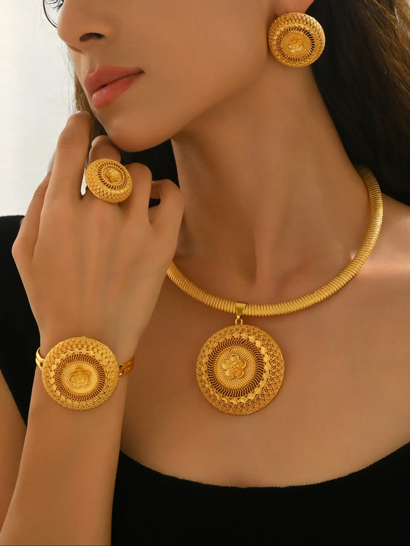 5 Piece Set Saudi Dubai Bridal Wedding Jewelry, European Style Fashion Personalized Jewelry Set, Women's Elegant Accessory Collection
