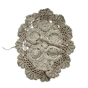 Round Handmade Crochet Lace Tablecloth, Fabric Hollow Out Design, Dustproof Cover for Living Room Coffee Table, Vintage Home Decor