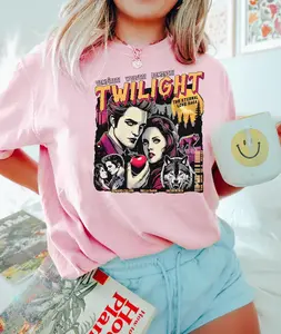 Retro Vintage Twilight Shirt, Twilight Fans Homage T-shirt, Gift For Book Lover Twilight Saga Comic Retro, Vampires Wolves Romance shirt