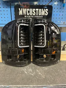 2007.5 - 13 CHEVY SILVERADO C BAR LED TAIL LIGHTS