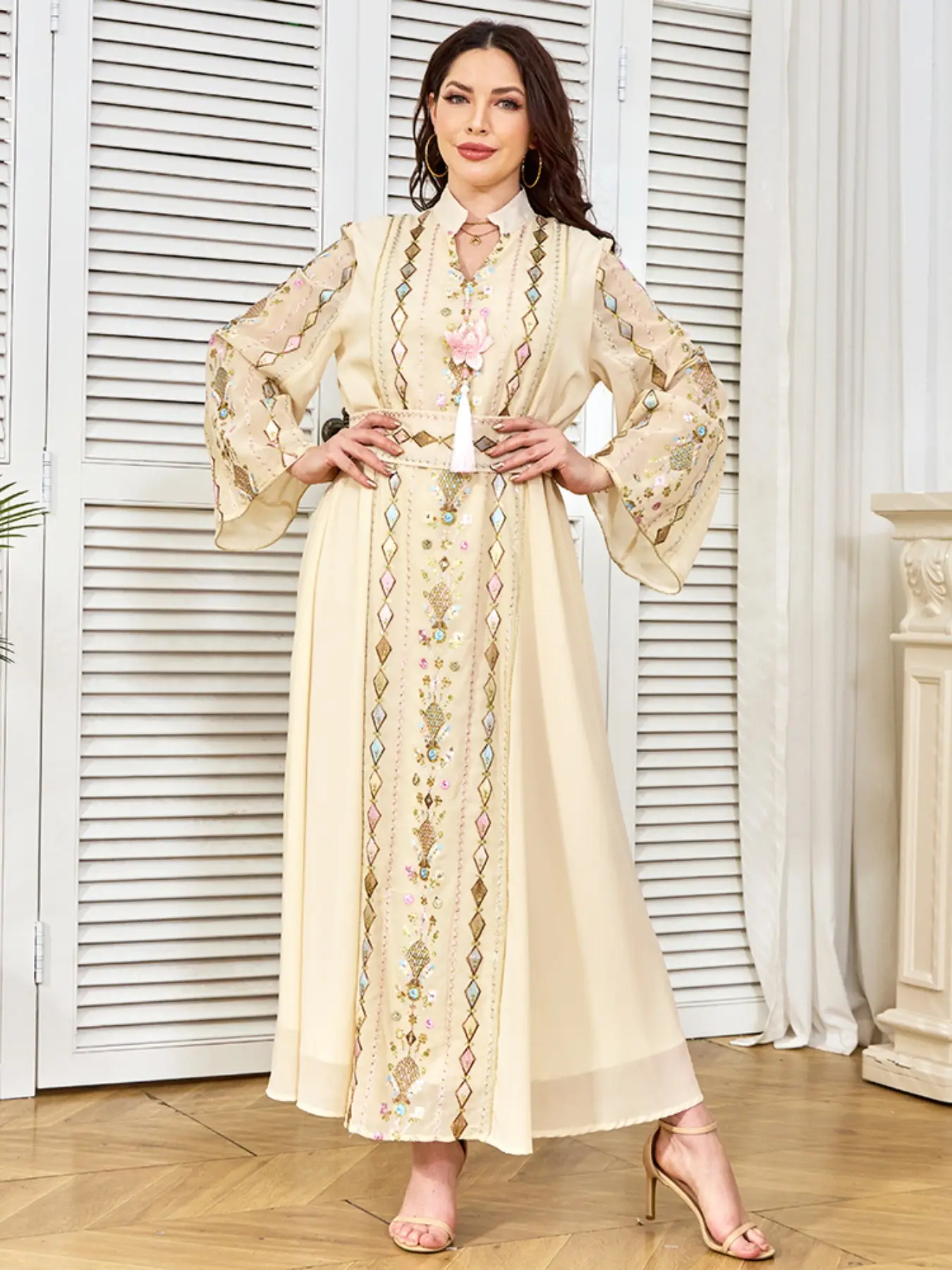 Elegant Muslim Women Abaya Dress, New Style Long Tassel Design, Modest Fashionable Clothing for Ladies, Perfect for Special Occasions