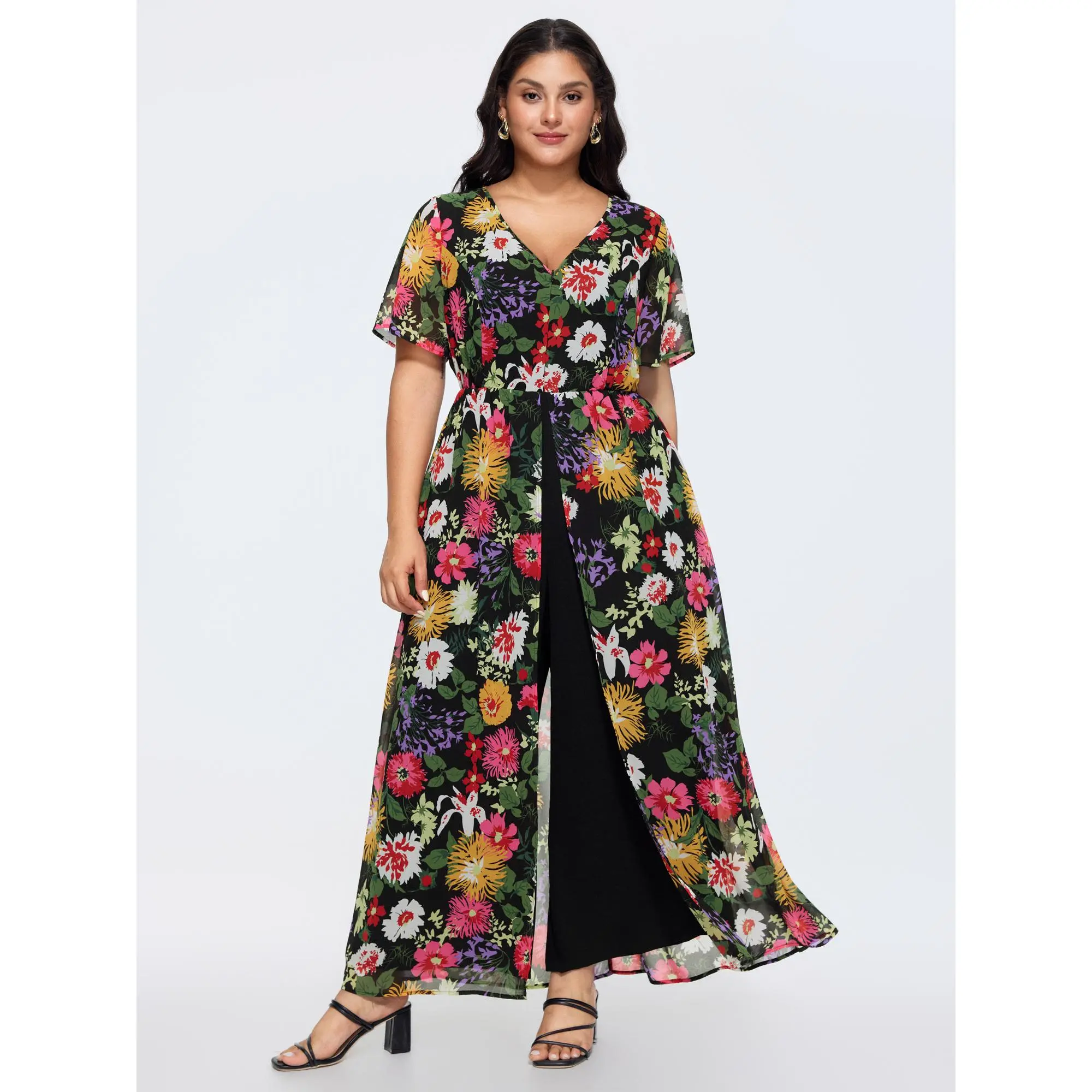 BloomChic Women's Plus Size Timeless Floral Short Sleeve Jumpsuit, Breathable Casual Fit for Everyday Summer Wear with Pockets, Overalls, Casual Fit Jumpsuit, Smooth, Simple, Flowers, Comfy, Shortsleeve, Classic, Floral Print, Hidden Pockets, Elegant Fash