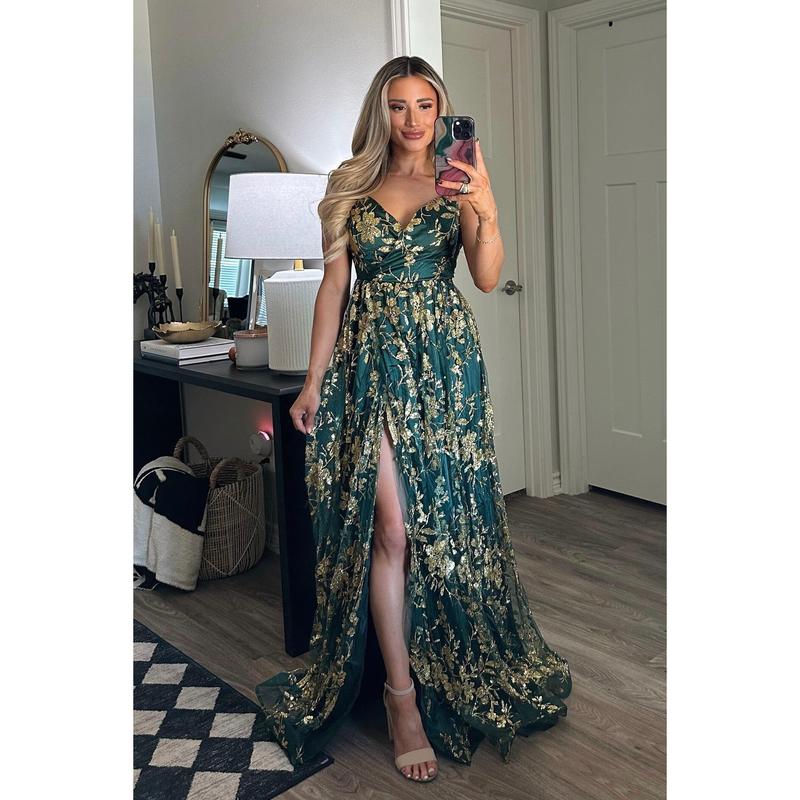 Holiday Affair Sparkly Open Back Maxi Dress: Emerald