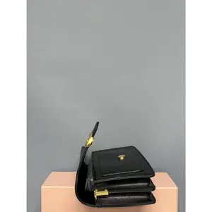 Minimalist Envelope Crossbody Bag for Women – Faux Leather Flap Shoulder Purse with Adjustable Strap| Slim Work & Evening Handbag for Office, Date Night, Brunch & TikTok OOTDs