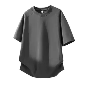Men’s regular-shoulder T-shirt with a structured fit, crew neck, solid color—basic layering top; retro minimalist, breathable casual short sleeves for everyday wear, commuting, and outdoor sports across multiple occasions.