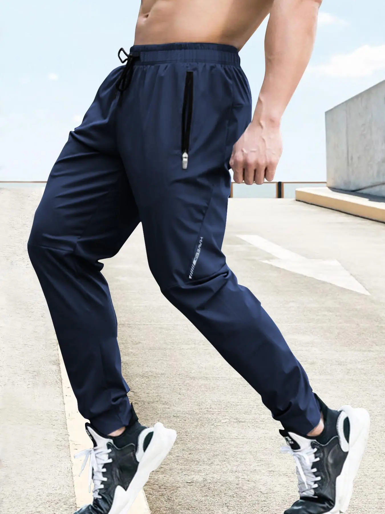 Men's Letter Print Jogger Pants with Zipper Pockets and Drawstring, Streetwear Joggers, Regular Fit Casual Soft Comfortable Breathable Trousers for Daily Wear, Men's Bottoms for Spring & Fall, Casual Sports Trousers