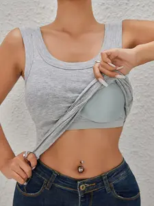 FZ-1PCS EssElegance Women‘s Ribbed Workout Tank Top with Built-In Bra, Tight-Fit Racerback Scoop Neck Athletic Top in Breathable Fabric for Summer & All-Season Wear