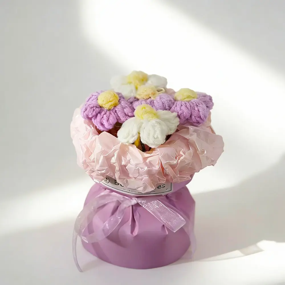 Crochet Mother's Day Gift Red/Pink/Purple Flower Bouquet Handmade Knitted Carnation Mini Floral Arrangement Best Wishes Tag Home Decor Mom Grandma Present Artificial Flower Bouquet Decorative Flowers Decoration Bouquet Artificial Flower Decorations